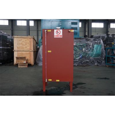 廠價直銷200L柴油發(fā)電機組專用油箱,發(fā)電機組油箱具有透明油標(biāo)、進油口有閥關(guān)門控制、200升油箱回油在油泵油箱上部，柴油排污口在油箱的低部。
