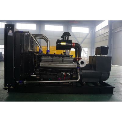 400kw康沃柴油發電機組-康沃12缸柴油機KW25G610D2柴油發電機組,缸徑/行程：135/150mm,柴油發電機組水冷發動機功率445KW,柴油發電機組配套馬拉松斯坦福發電機。廠價直銷歡迎選購：13773399855。