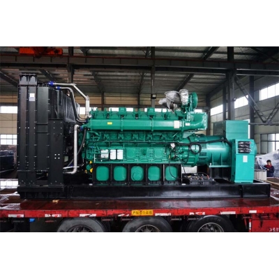 800KW玉柴柴油發(fā)電機(jī)組-玉柴12缸柴油機(jī)YC12VTD1350-D30,柴油發(fā)電機(jī)組缸徑/行程：152/180mm,柴油發(fā)電機(jī)組水冷發(fā)動(dòng)機(jī)功率990KW,柴油發(fā)電機(jī)組配套馬拉松斯坦福發(fā)電機(jī)。廠價(jià)直銷(xiāo)歡迎選購(gòu)：13773399855。