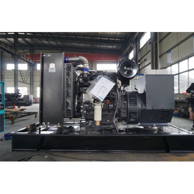 75kw上柴動力柴油發電機組-上柴動力4缸柴油機4HTAA4.3-G33柴油發電機組,缸徑/行程：105/124mm,柴油發電機組水冷發動機功率86KW,柴油發電機組配套馬拉松斯坦福發電機。廠價直銷歡迎選購：13773399855。

